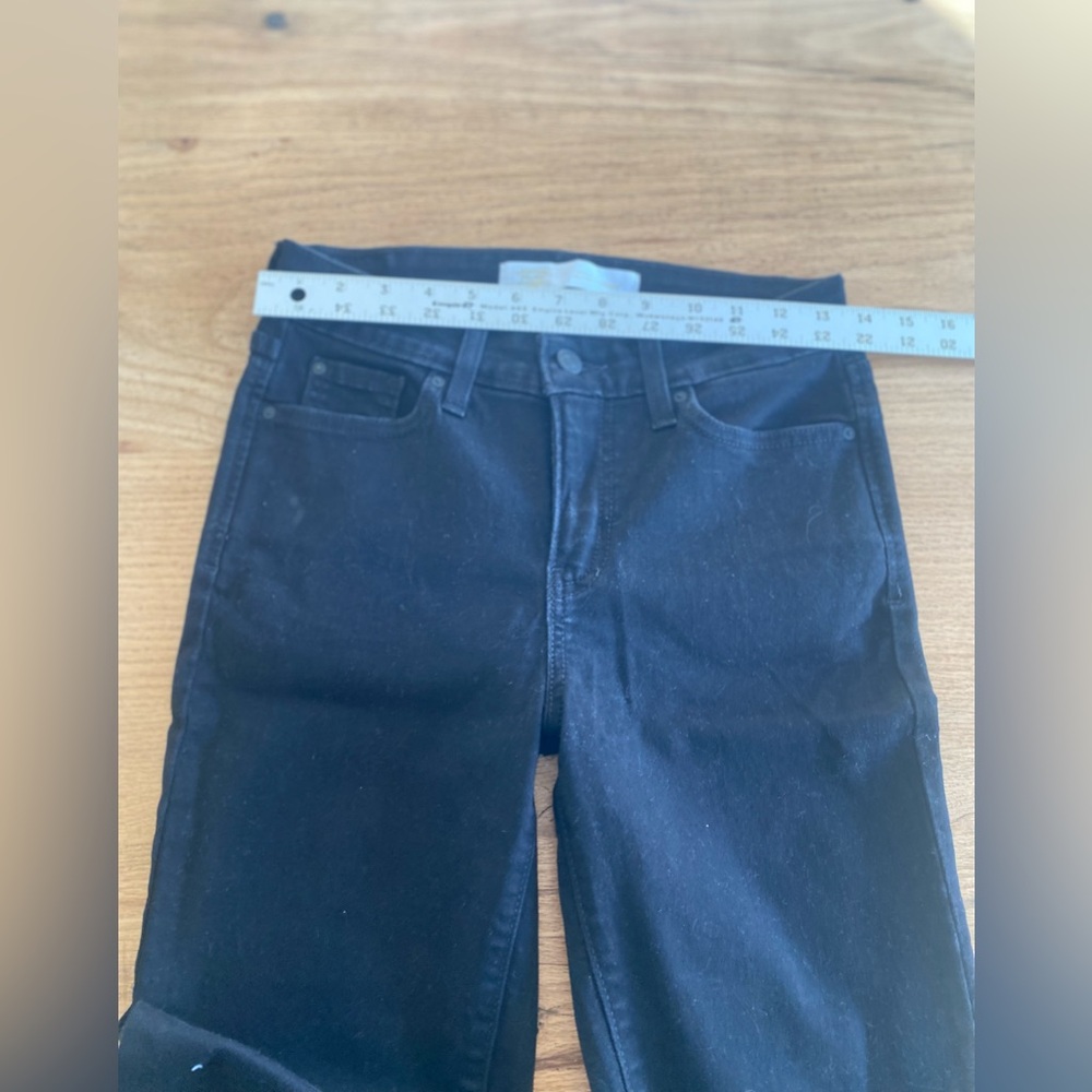 Levi’s Signature Totally Shaping Gold Straight Jeans Black Women’s 2 Long Prelo - Picture 4 of 8